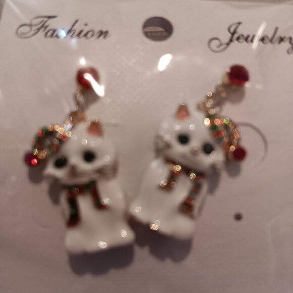 ENAMELED AND GOLD TONE CRYSTAL WHITE CAT EARRINGS NEW IN PACKAGE - Picture 2 of 4